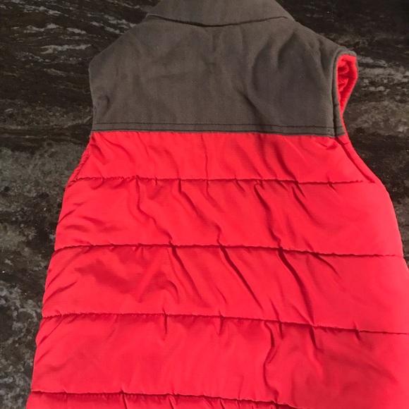 Boys carters puffy vest - Picture 3 of 3